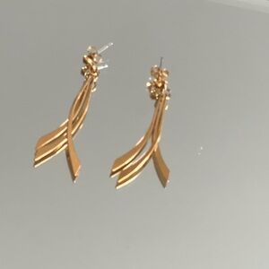 Elegant Gold Dangle Earrings